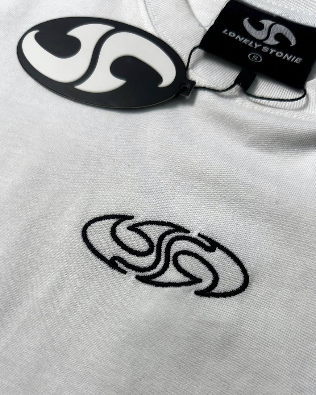 “EVILBABI” White Basic Babytee - 2