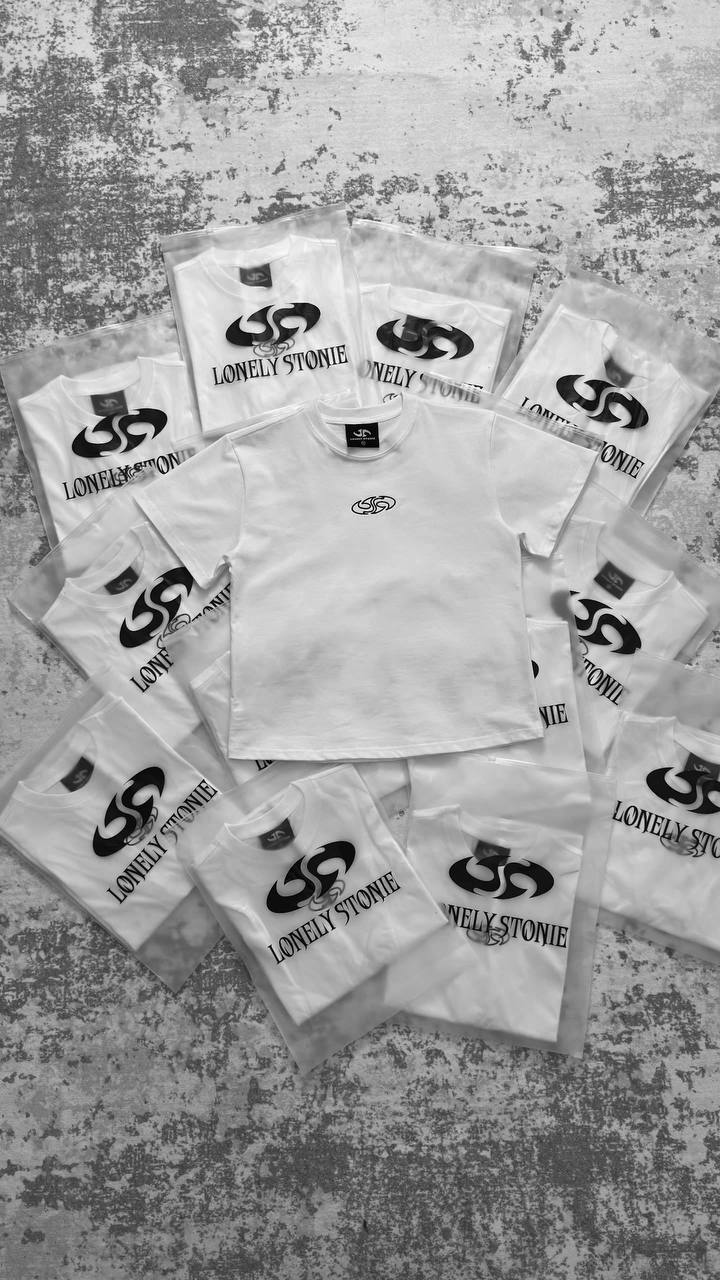 “EVILBABI” White Basic Babytee - 3